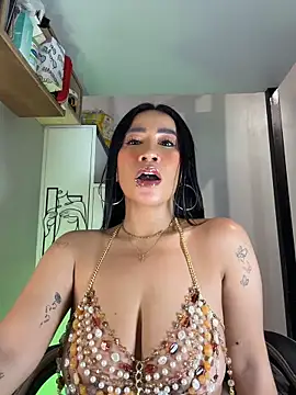 AsianMilfSheryl's Live XXX Chat
