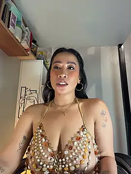 Show Webcam de AsianMilfSheryl