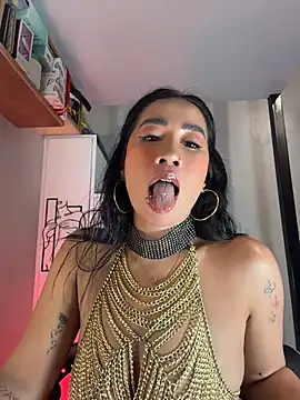 Pokazy przed kamerką – AsianMilfSheryl