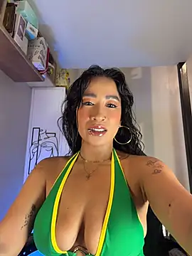 Show Webcam de AsianMilfSheryl