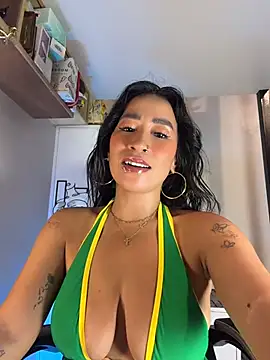 AsianMilfSheryl Pertunjukan Webcam