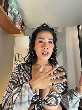 โชว์เว็บแคมของ AsianMilfSheryl