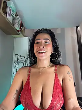 AsianMilfSheryl 在線直播表演