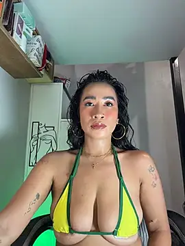 AsianMilfSheryl: вебкам-шоу