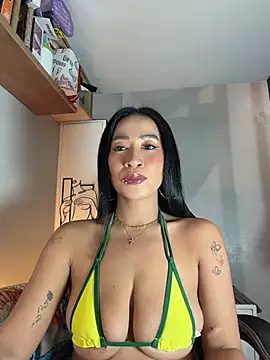 Show Webcam de AsianMilfSheryl