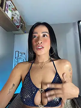 Show de AsianMilfSheryl na webcam