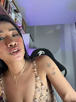 AsianMilfSheryl 网络视讯表演