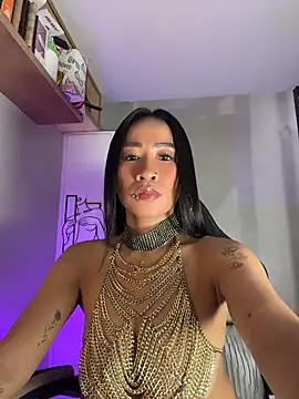 AsianMilfSheryl Show in webcam