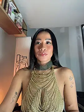 Chatroom XXX en direct de AsianMilfSheryl