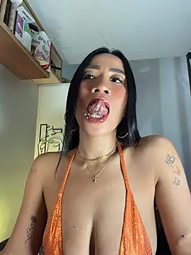โชว์เว็บแคมของ AsianMilfSheryl