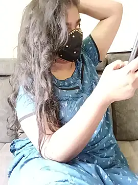 Chat XXX en directo de riya-baby