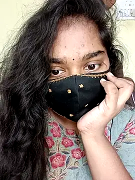 riya-baby's Live XXX Chat