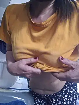 Mommy_shine – webcam-show