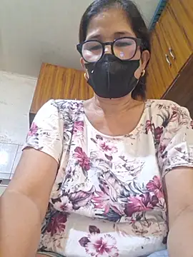 Chat +18 de Mommy_shine ao vivo