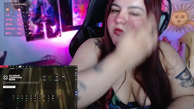Annee23 Adlı Modelin Web Kamerası Şovu