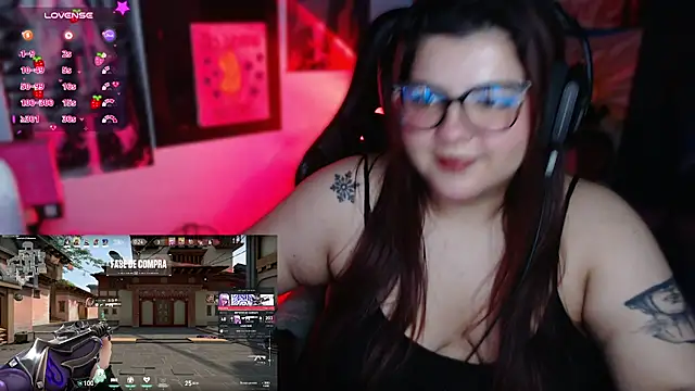 Annee23 Show in webcam