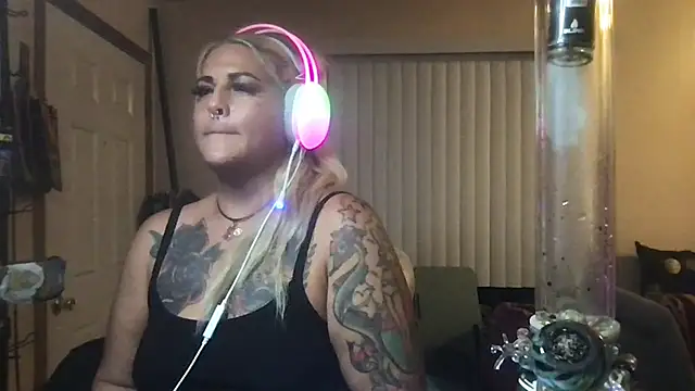 Živý XXX chat ShineyQuinn