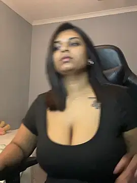 layla_amin Live XXX Chat