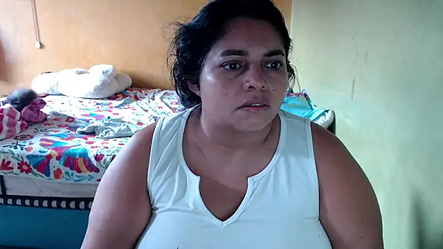 צ'אט XXX בשידור חי של yulieth_bbw