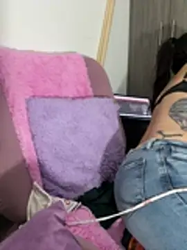 Živý XXX chat Lau_goddess_ass