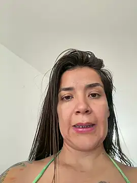 הופעת וובקאם של Lau_goddess_ass