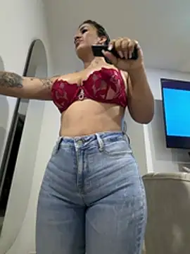 צ'אט XXX בשידור חי של Lau_goddess_ass