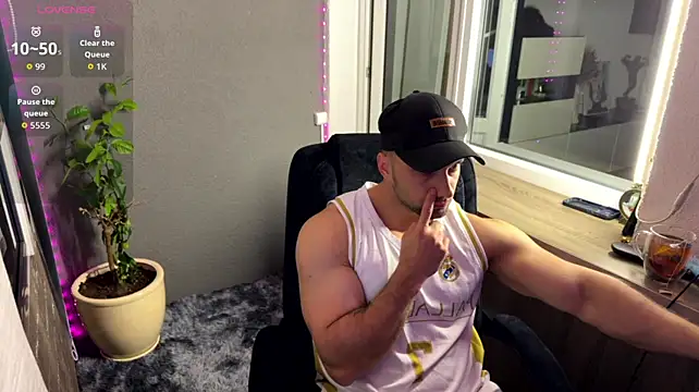 michaelbradleu's Webcam Show
