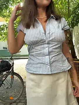 Musae Webcam Show