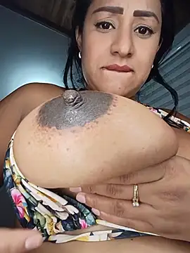 ashley69_brown Show in webcam