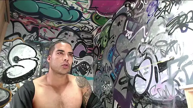 Онлайн чат XXX Justin_Frank