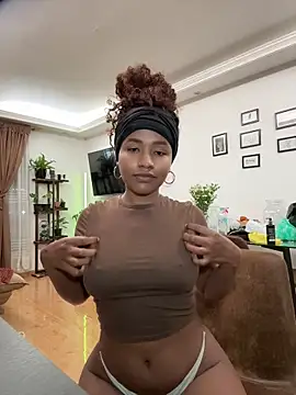 Chat XXX ao vivo de ELENNA__SNOW