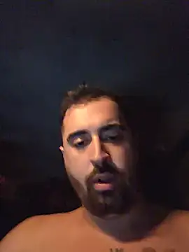 Antonio123499's Webcam Show