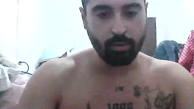 Antonio123499's Webcam Show