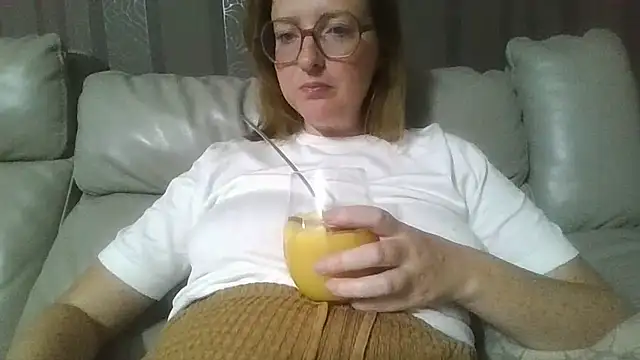 LiquidLeonie Live XXX-Chat