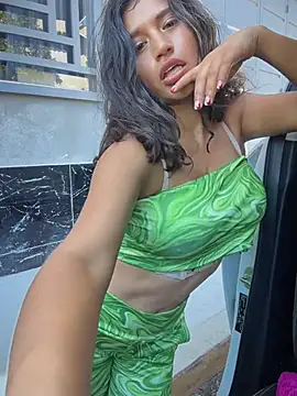 Show de sexi_noemi na webcam