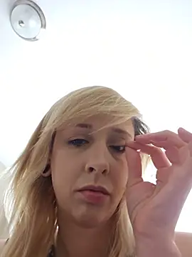 AmethystFoxx Show in webcam