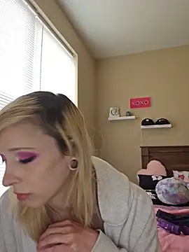 AmethystFoxx Webcam show