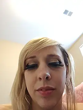 AmethystFoxx Шоу с уебкамера