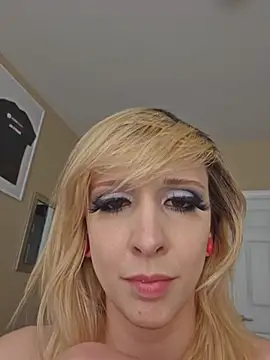 AmethystFoxx Show in webcam