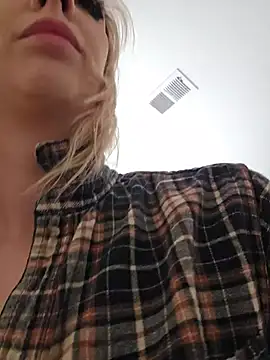 הופעת וובקאם של AmethystFoxx