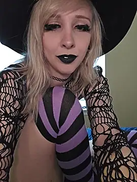 AmethystFoxx's Webcam Show
