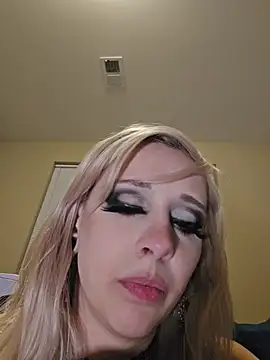 צ'אט XXX בשידור חי של AmethystFoxx