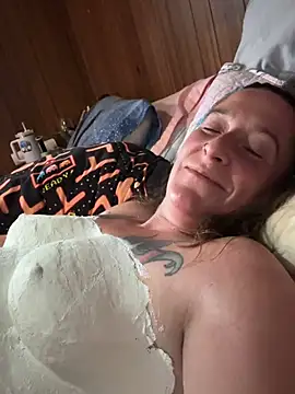 Mini_And_The_Bear's Webcam Show