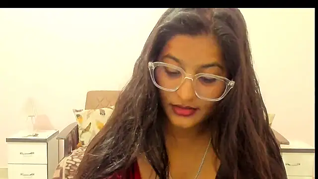 Jasmine_Jaey1 Show in webcam