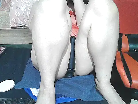 ur_obsession55's Live XXX Chat