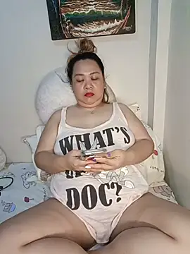 צ'אט XXX בשידור חי של Sweet_asian_kylie