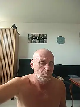 Show modela wilkalfa na web-kameri