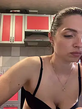 SeducingYoghourt Adlı Modelin Canlı XXX Sohbeti
