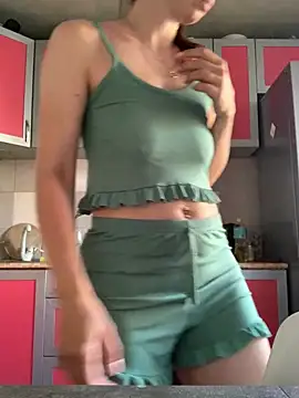 XXX chat uživo modela SeducingYoghourt