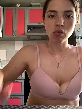 SeducingYoghourt's Live XXX Chat